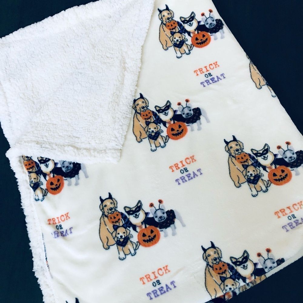 Plush Sherpa Halloween Dogs Pet Throw Blanket